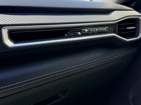 Used 2024 Ford Mustang GT Premium image 9