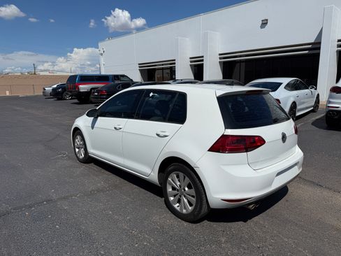 Used 2015 Volkswagen Golf TDI S image 3