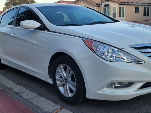 Used 2013 Hyundai Sonata GLS FWD image 4