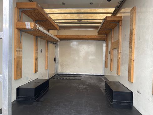 Used 2017 Ford Transit 350 image 9