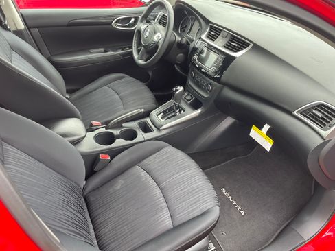 Used 2016 Nissan Sentra SV image 13