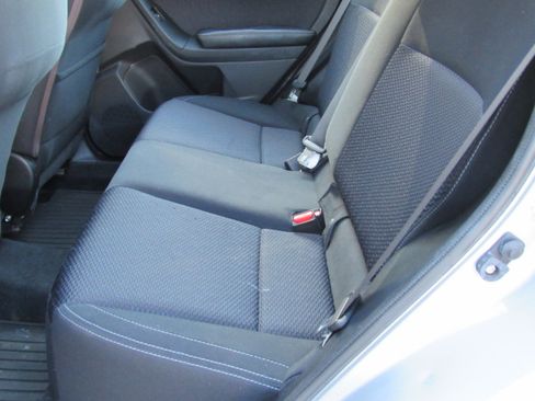 Used 2018 Subaru Forester 2.5i Premium image 16