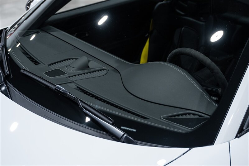 Used 2018 Porsche 911 GT3 RWD image 64