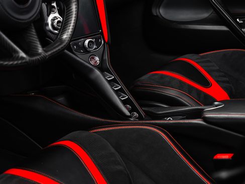 Used 2020 McLaren 720S Performance image 14