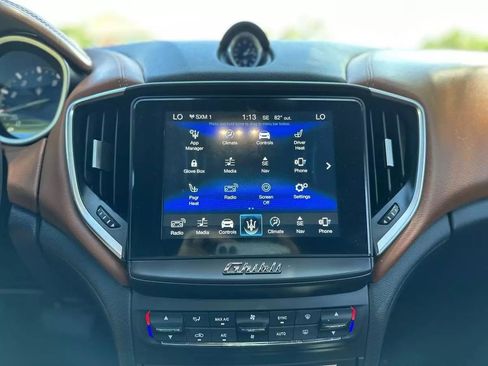 Used 2018 Maserati Ghibli image 14