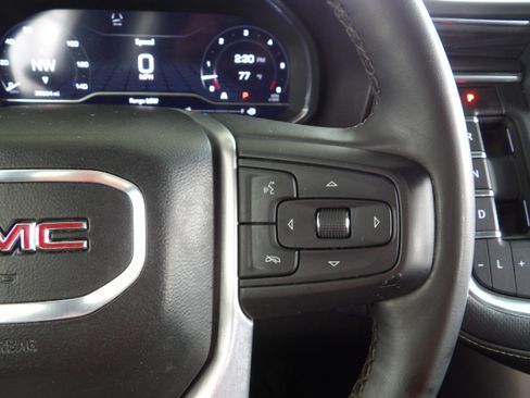 Used 2024 GMC Yukon XL 2WD SLT image 29