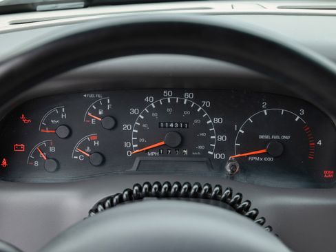 Used 1999 Ford F350 XLT image 43