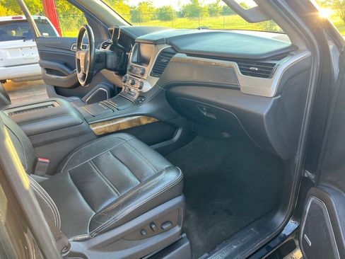 Used 2017 GMC Yukon XL Denali image 23