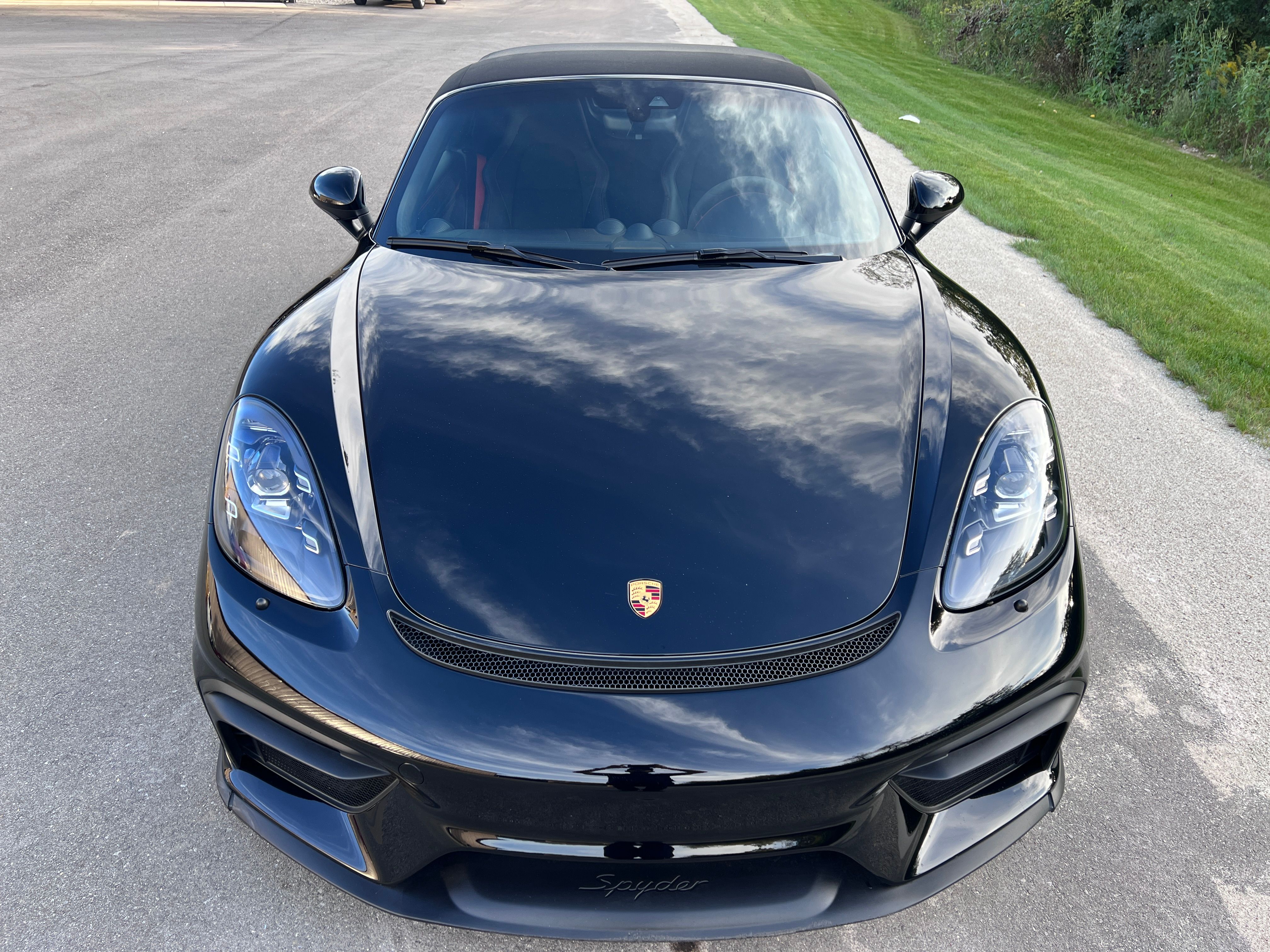 Used 2021 Porsche 718 Boxster Spyder RWD image 16