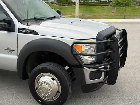 Used 2012 Ford F550 image 53