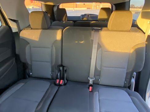 Used 2020 Chevrolet Traverse LT image 22