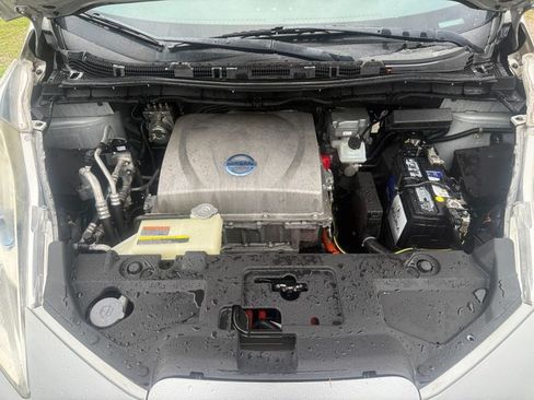 Used 2013 Nissan Leaf S image 5