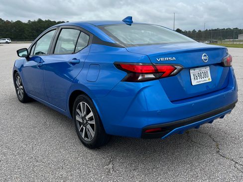 Used 2020 Nissan Versa SV FWD image 10