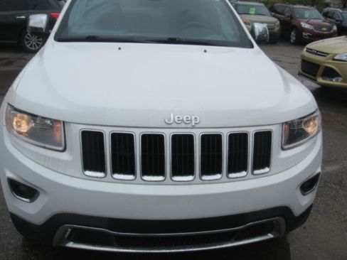 Used 2015 Jeep Grand Cherokee 4WD Limited image 2