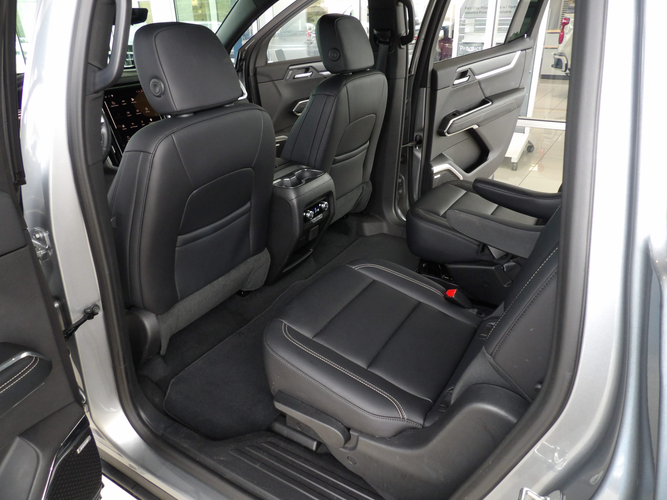 Used 2026 GMC Acadia FWD Elevation image 17