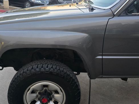 Used 1988 Toyota Pickup Deluxe image 27