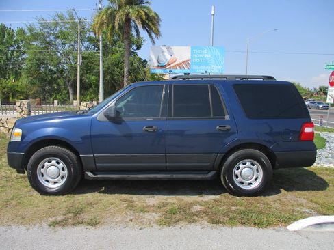 Used 2012 Ford Expedition XL image 2