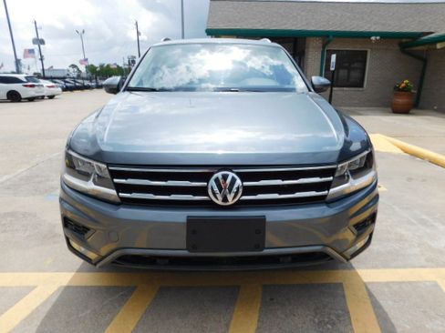 Used 2021 Volkswagen Tiguan SEL image 3