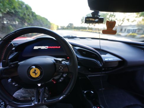 Used 2021 Ferrari SF90 Stradale image 11