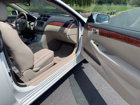 Used 2008 Toyota Solara SLE image 17