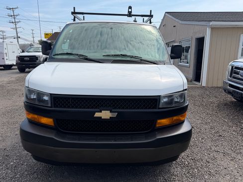 Used 2020 Chevrolet Express 2500 image 2