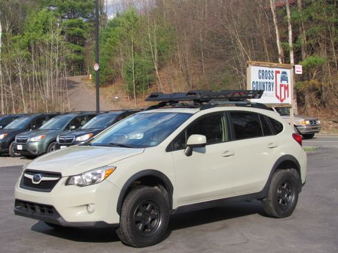 Used 2013 Subaru XV Crosstrek 2.0i Limited AWD/4WD image 1