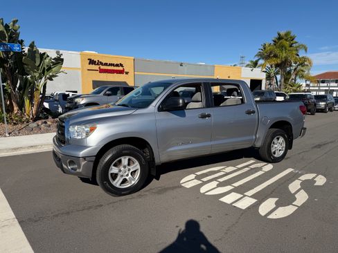 Used 2010 Toyota Tundra image 18