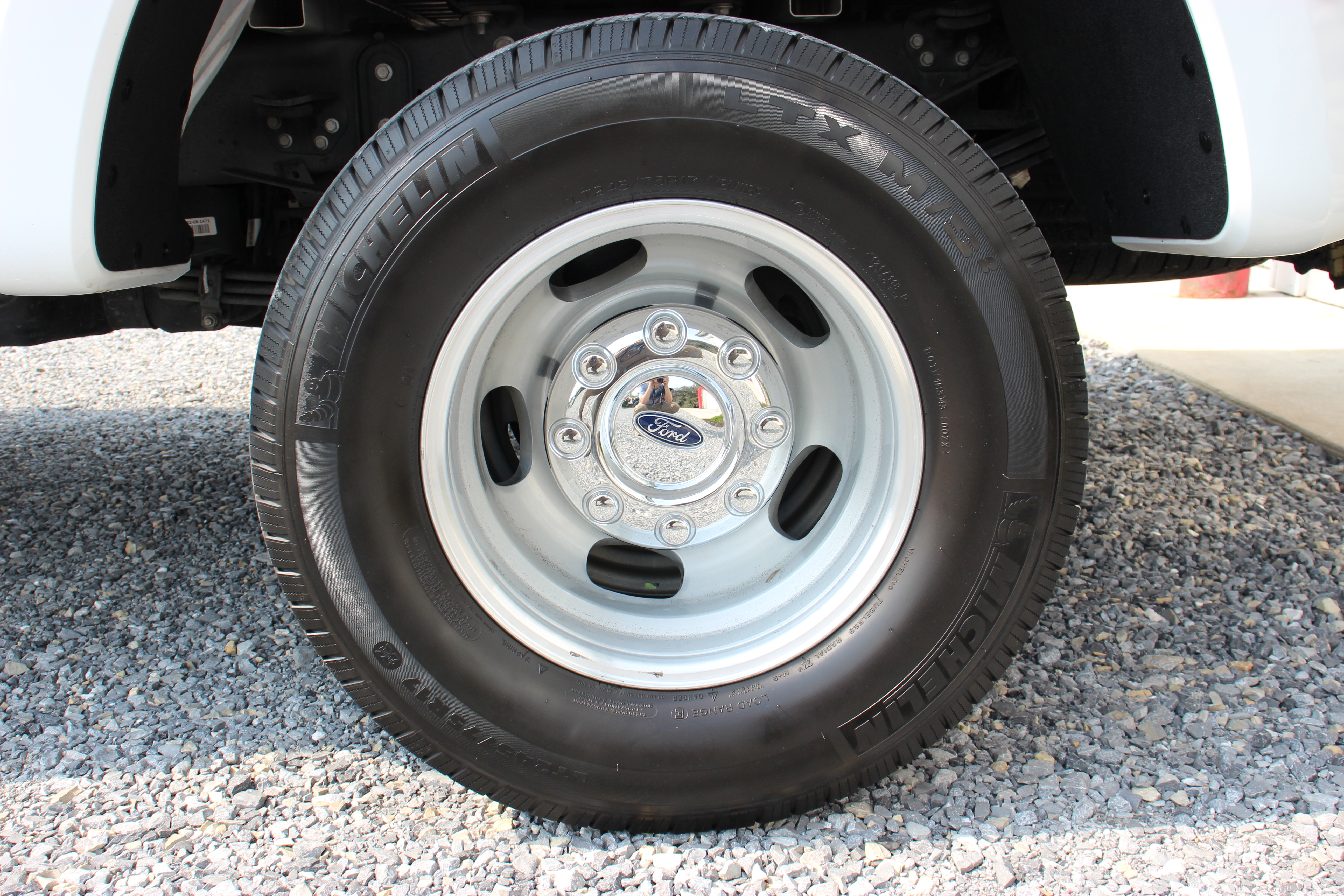 Used 2024 Ford F350 4x4 Crew Cab DRW Super Duty image 14