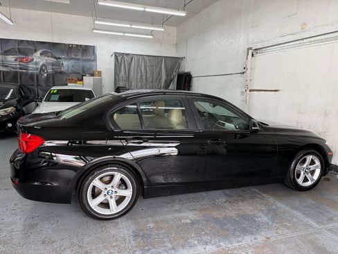 Used 2015 BMW 320i Sedan RWD image 8