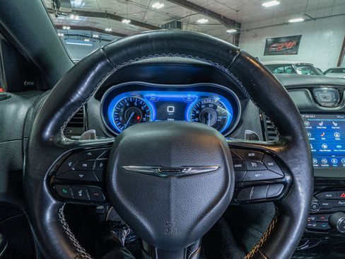 Used 2021 Chrysler 300 S image 11