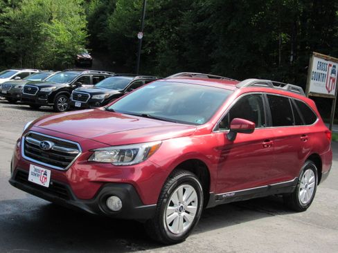 Used 2019 Subaru Outback 2.5i Premium AWD/4WD image 1