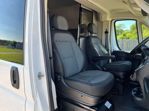Used 2022 RAM ProMaster 1500 136 High Roof FWD image 26