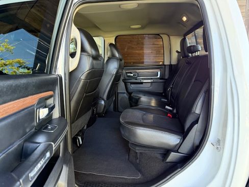 Used 2017 RAM 1500 Laramie image 18