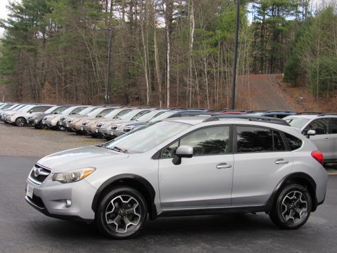 Used 2013 Subaru XV Crosstrek 2.0i Limited image 3