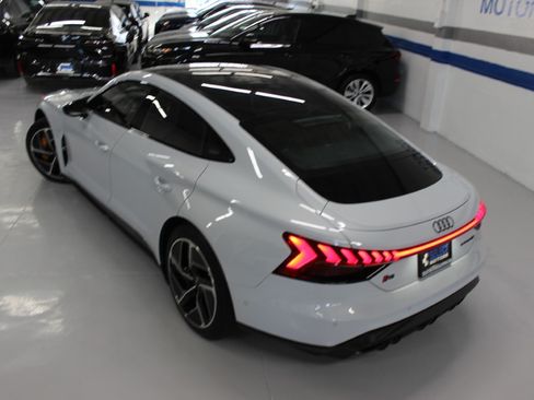 Used 2024 Audi RS e-tron GT w/ Carbon Performance Package AWD/4WD image 11