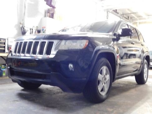 Used 2012 Jeep Grand Cherokee Laredo image 6