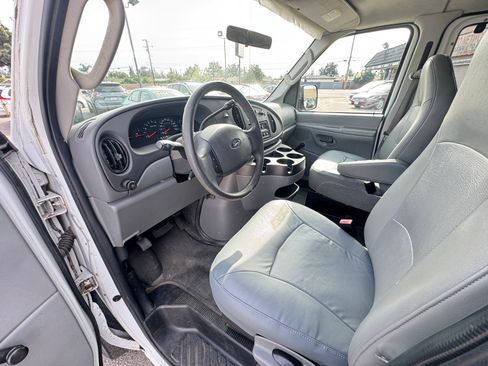 Used 2008 Ford E-150 and Econoline 150 XL image 16