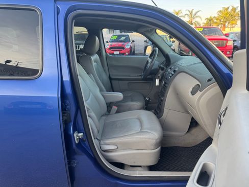 Used 2006 Chevrolet HHR LT image 17