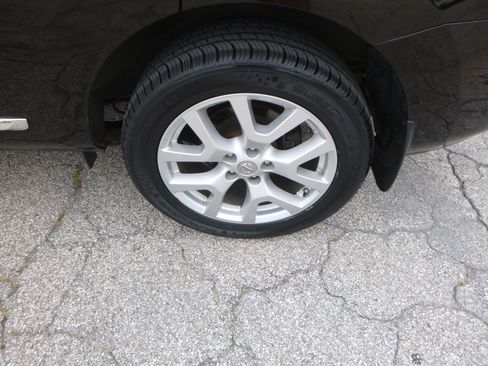 Used 2012 Nissan Rogue AWD image 9