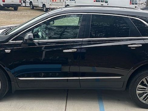 Used 2017 Cadillac XT5 Premium Luxury image 4