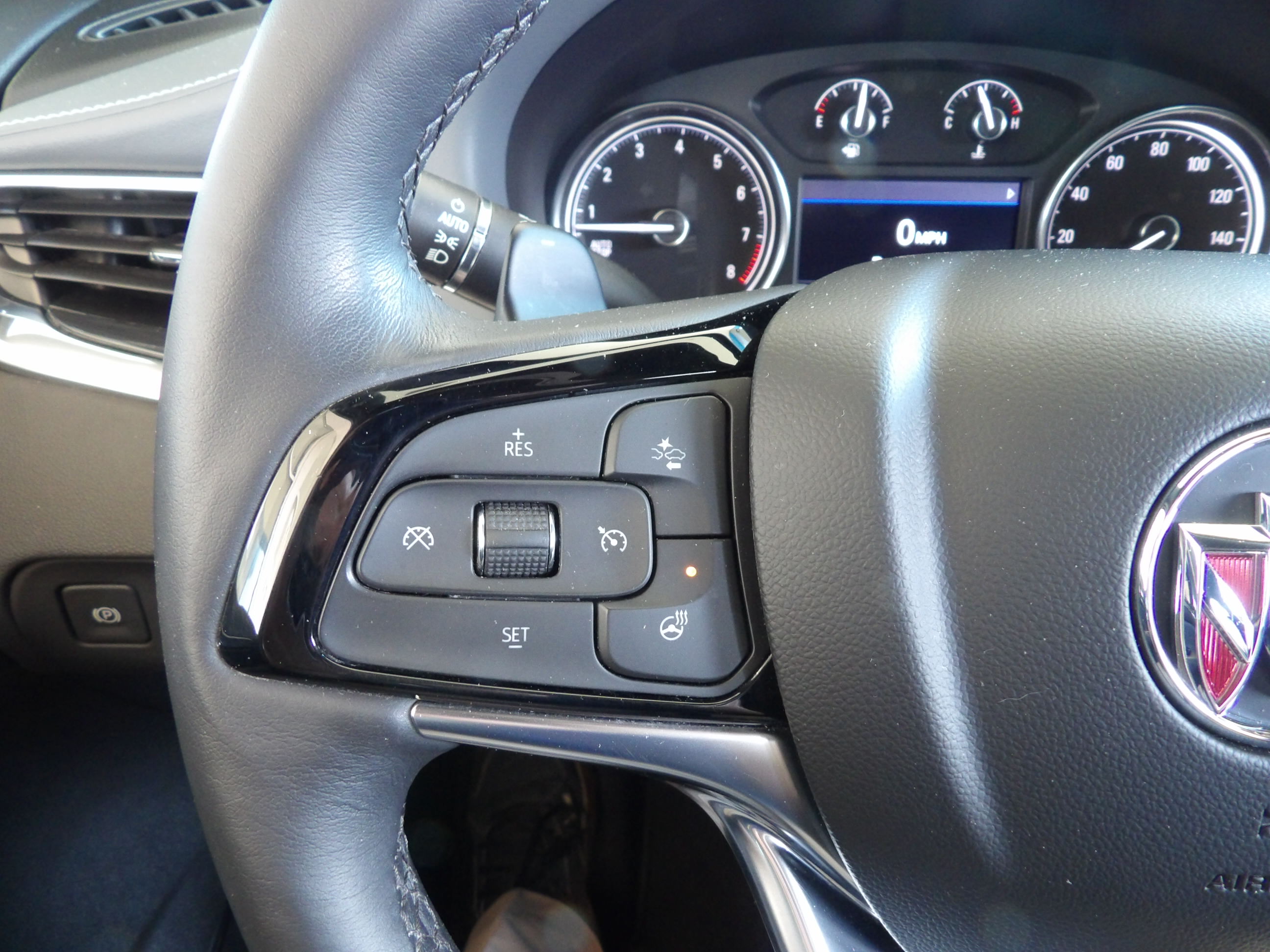 Used 2024 Buick Enclave Essence FWD image 26