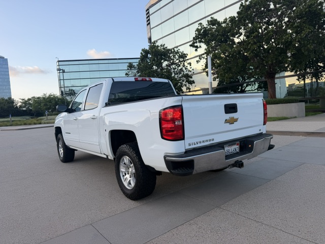 Used 2018 Chevrolet Silverado 1500 2WD Crew Cab LT image 6