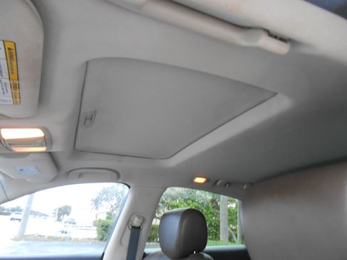 Used 2010 INFINITI FX35 image 11