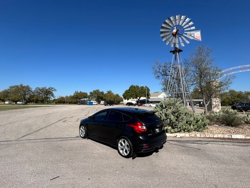 Used 2013 Ford Focus ST image 4