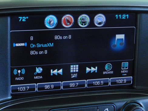 Used 2017 Chevrolet Silverado 1500 4x4 Crew Cab LT image 7