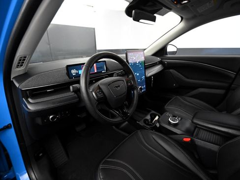 Used 2022 Ford Mustang Mach-E Premium image 37