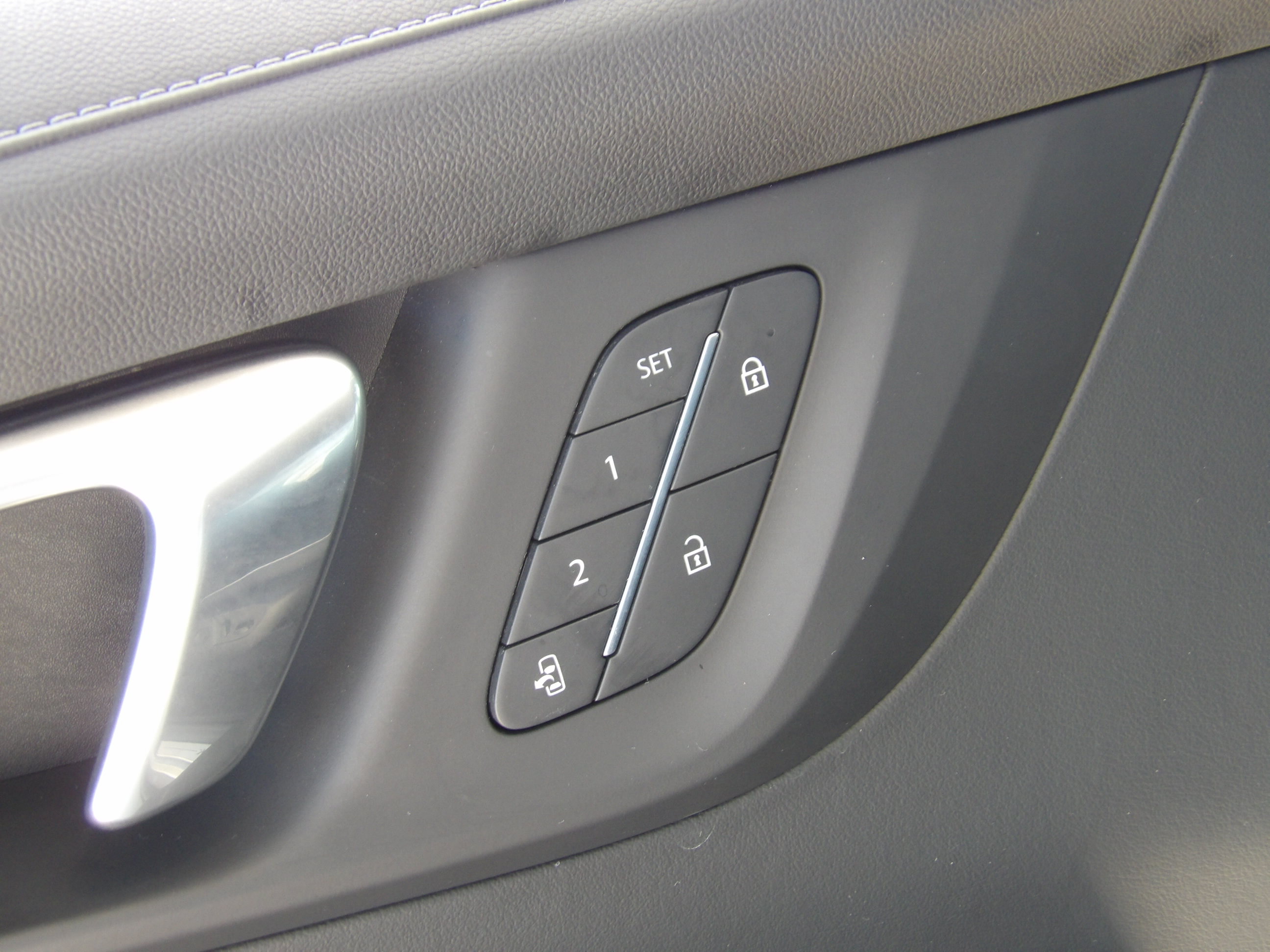 Used 2026 Buick Enclave FWD Preferred image 16