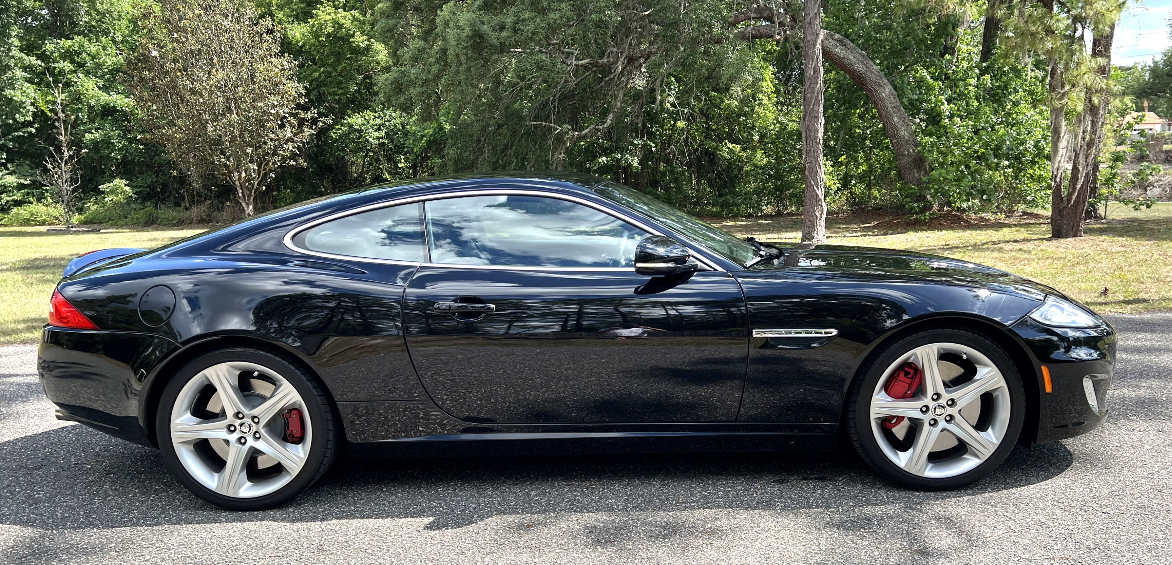 Used 2013 Jaguar XK R Coupe RWD image 2