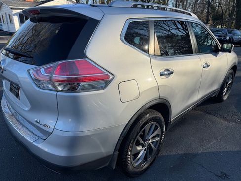Used 2016 Nissan Rogue SL image 4