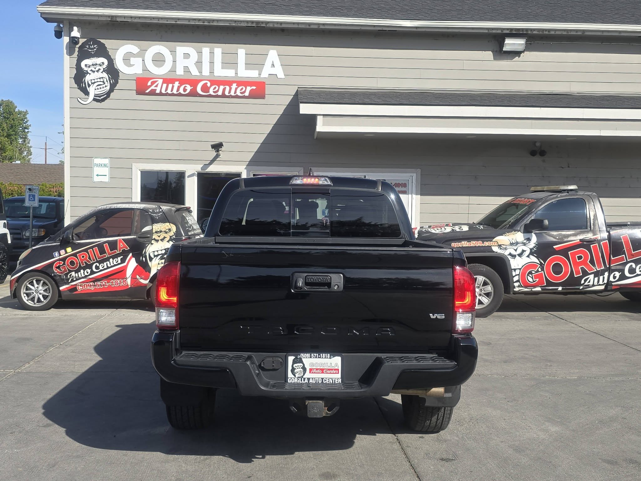 Used 2017 Toyota Tacoma 4x4 Access Cab TRD Off-Road image 6